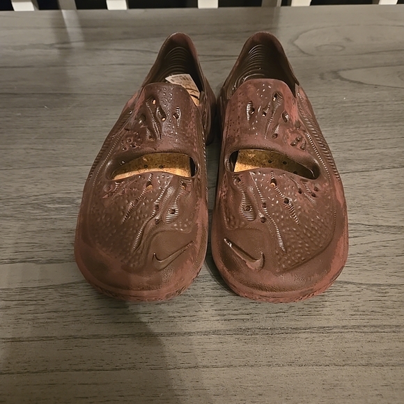 Nike Brown Athletic Shoes